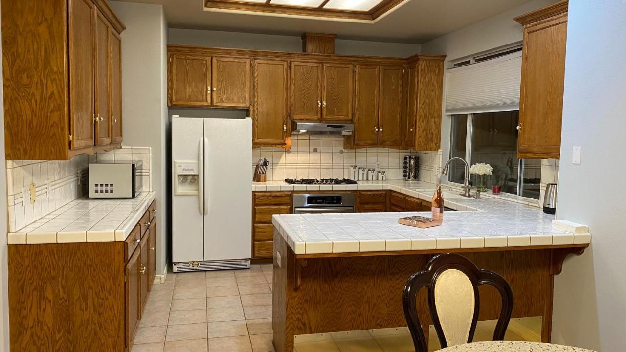 Beautiful Peaceful Desirable Home In Madera Rancho Exterior foto